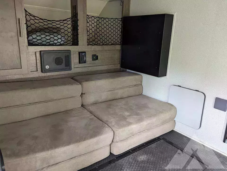 2018 Forest River no boundaries (nobo) 10.6 — used overland trailer for sale in Albany, NY (photo 3)