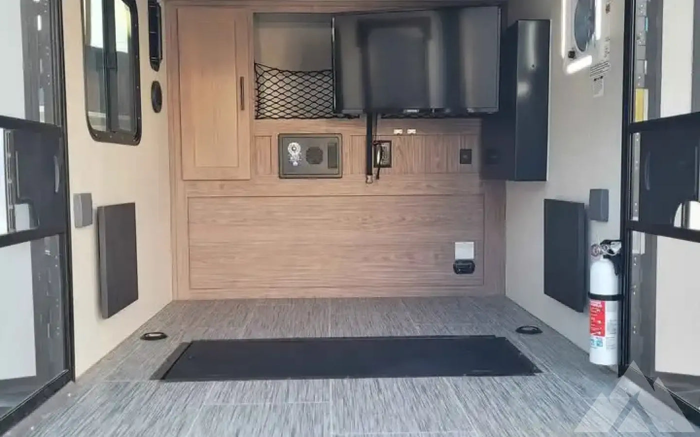 2022 Forest River No Boundaries 10.6 Toy Hauler — used overland trailer for sale in Salt Lake City, UT (photo 7) — photo 7