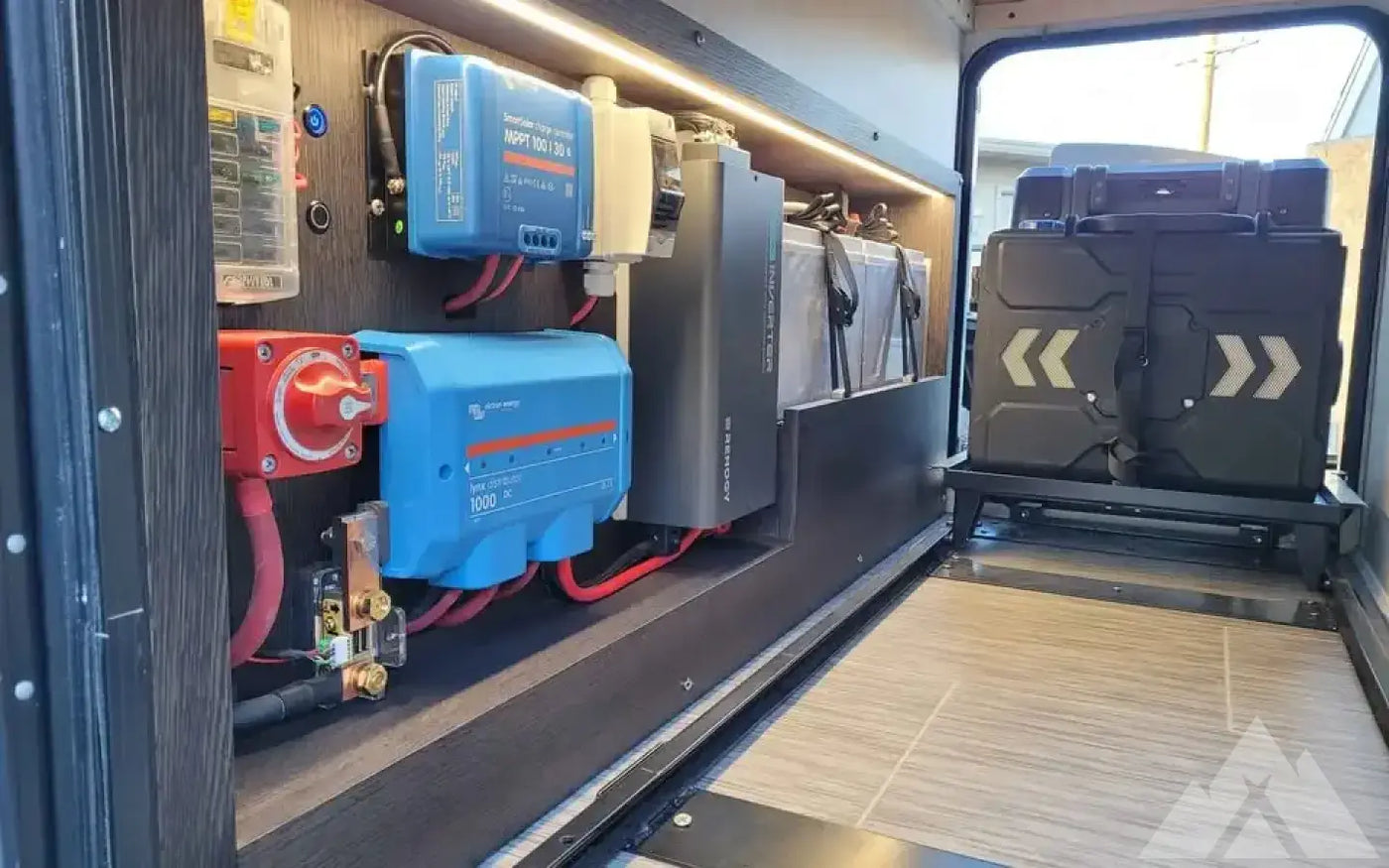 2022 Forest River No Boundaries 10.6 Toy Hauler — used overland trailer for sale in Salt Lake City, UT (photo 6) — photo 6