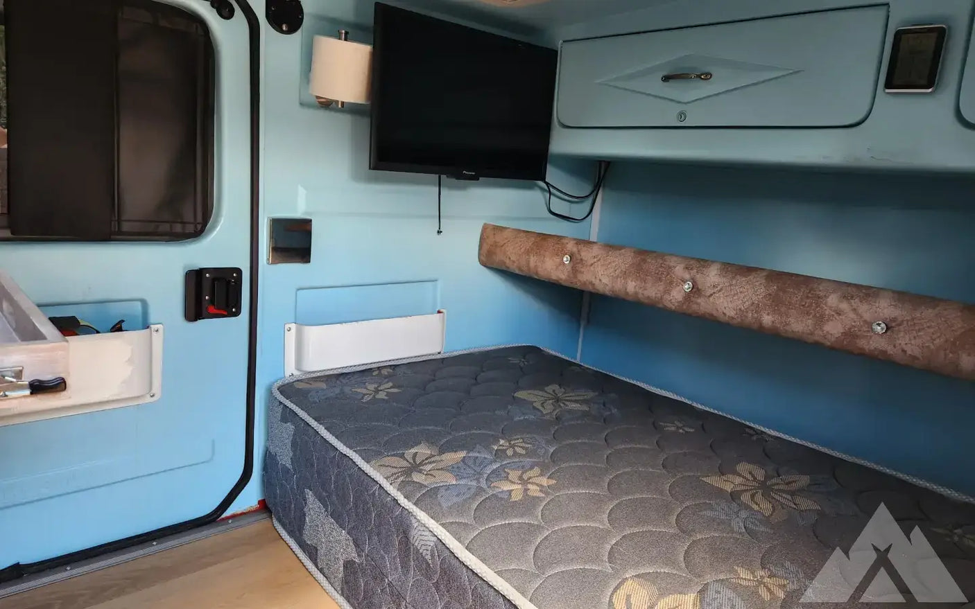 Off‐grid,Off-Road, Overland, Aluminum,NO WOOD RV — used overland trailer for sale in Philadelphia, PA (photo 3)