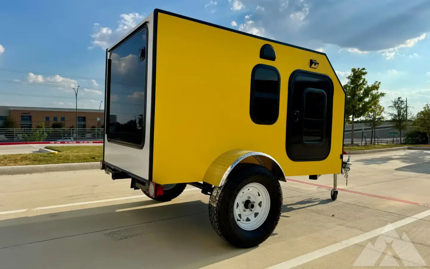 2025 Advance Trailers 5x8 Squareback — new overland trailer for sale in San Antonio, TX (photo 2)