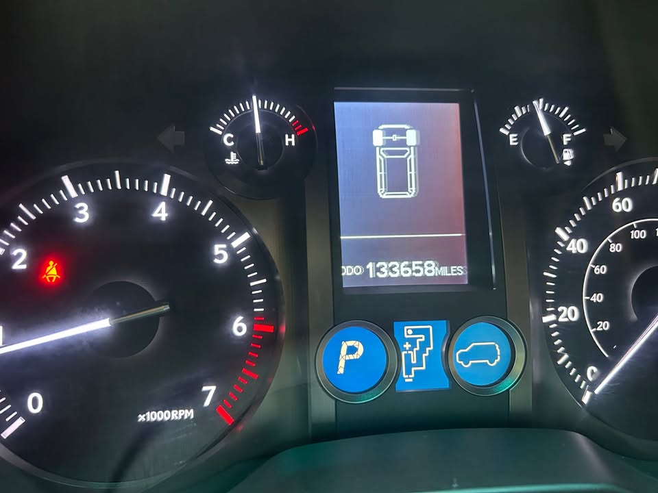 2013 Lexus GX460 in Chapel Hill, NC (photo 10) — photo 10