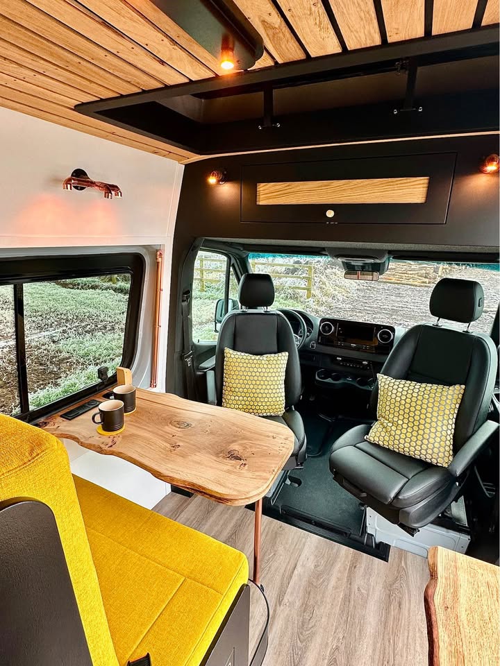 2023 Mercedes-Benz 4 person Luxury Pop Top Sprinter in La Jolla, CA (photo 3) — photo 3