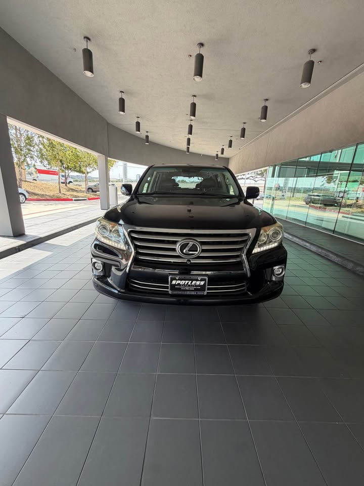 2014 Lexus LX · LX 570 Sport Utility 4D in San Antonio, TX (photo 2) — photo 2