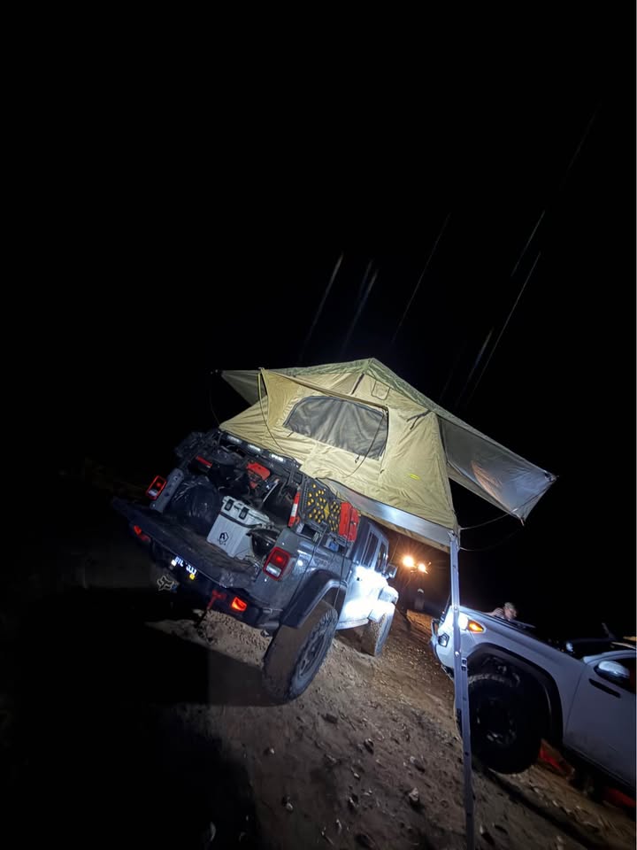 Smittybilt Overlander Roof Top Tent in Colorado Springs, CO (photo 2) — photo 2