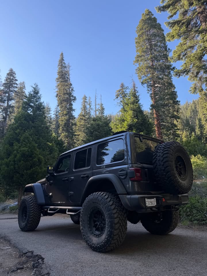 2025 Jeep rubicon 4xe in West Hollywood, CA (photo 2) — photo 2