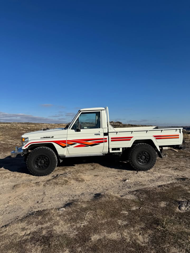 1997 Toyota Landcruiser · FZJ75 70 Series Pickup in Kuna, ID (photo 2) — photo 2