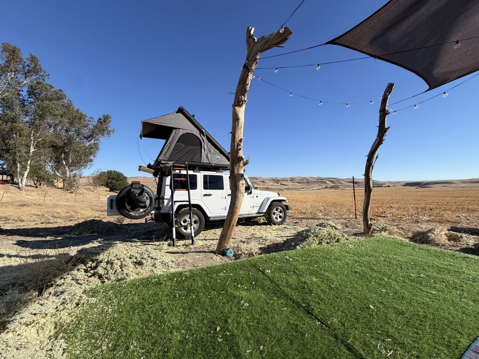 Overland Vehicle Systems Mamba III Hard-Shell Rooftop Tent in Los Gatos, CA (photo 2) — photo 2