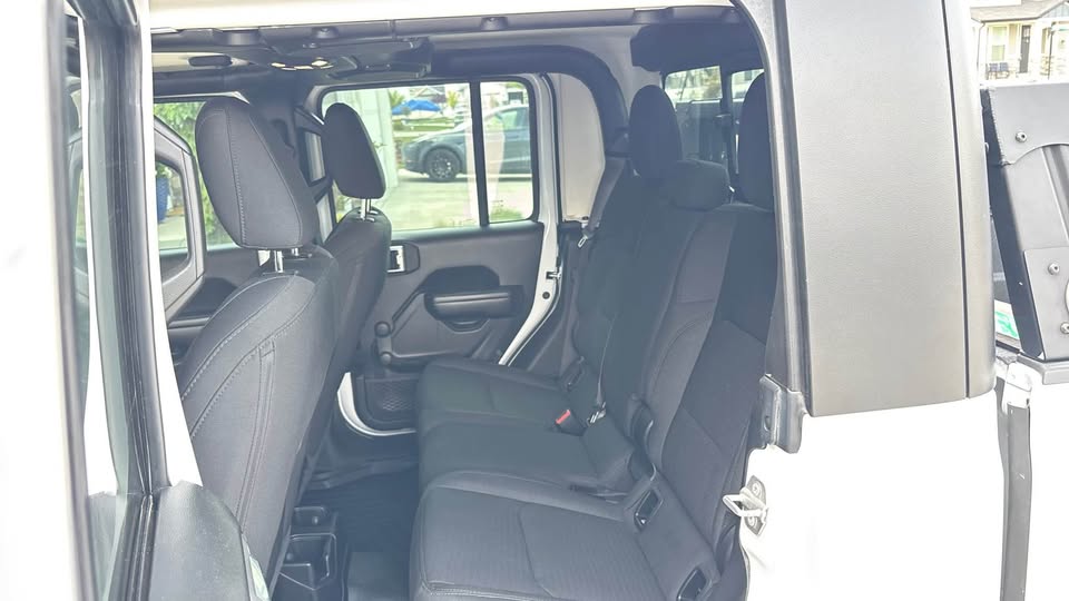 2021 Jeep Gladiator · Sport Pickup 4D 5 ft in Vineyard, UT (photo 2) — photo 2