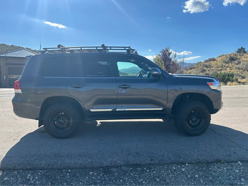 2018 Toyota Landcruiser · Sport Utility 4D in Park City, UT (photo 2) — photo 2