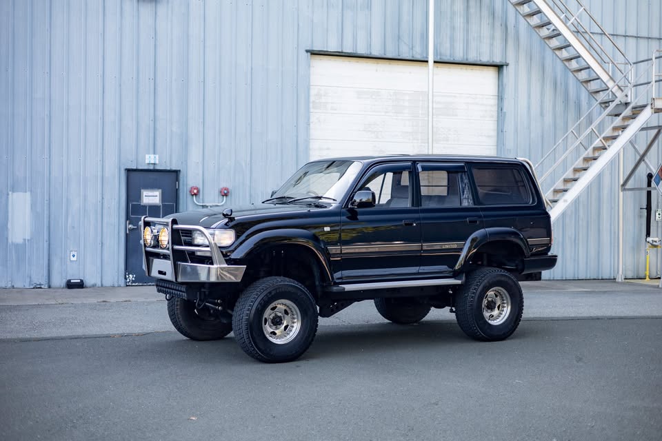1993 Toyota Land Cruiser VX Limited in Woodland Hills, CA (photo 2) — photo 2