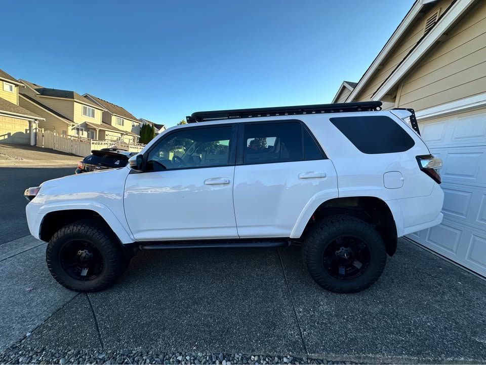 Rhino Rack Pioneer 6 Platform in Lacey, WA (photo 2) — photo 2