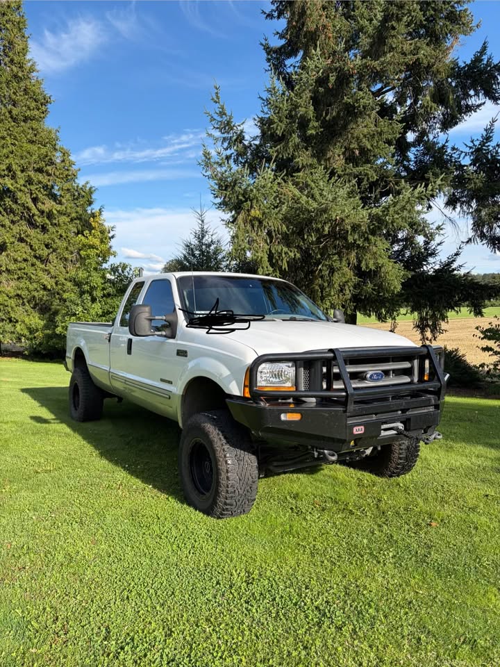 F250 bumper in Harrisburg, OR (photo 2) — photo 2