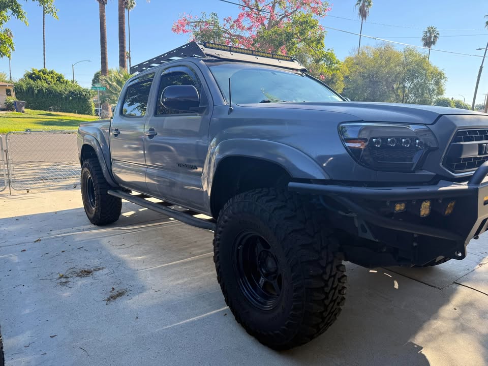 2014 Toyota Tacoma in Riverside, CA (photo 2) — photo 2