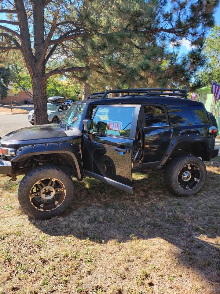 2007 Toyota FJ Cruiser in Colorado Springs, CO (photo 2) — photo 2