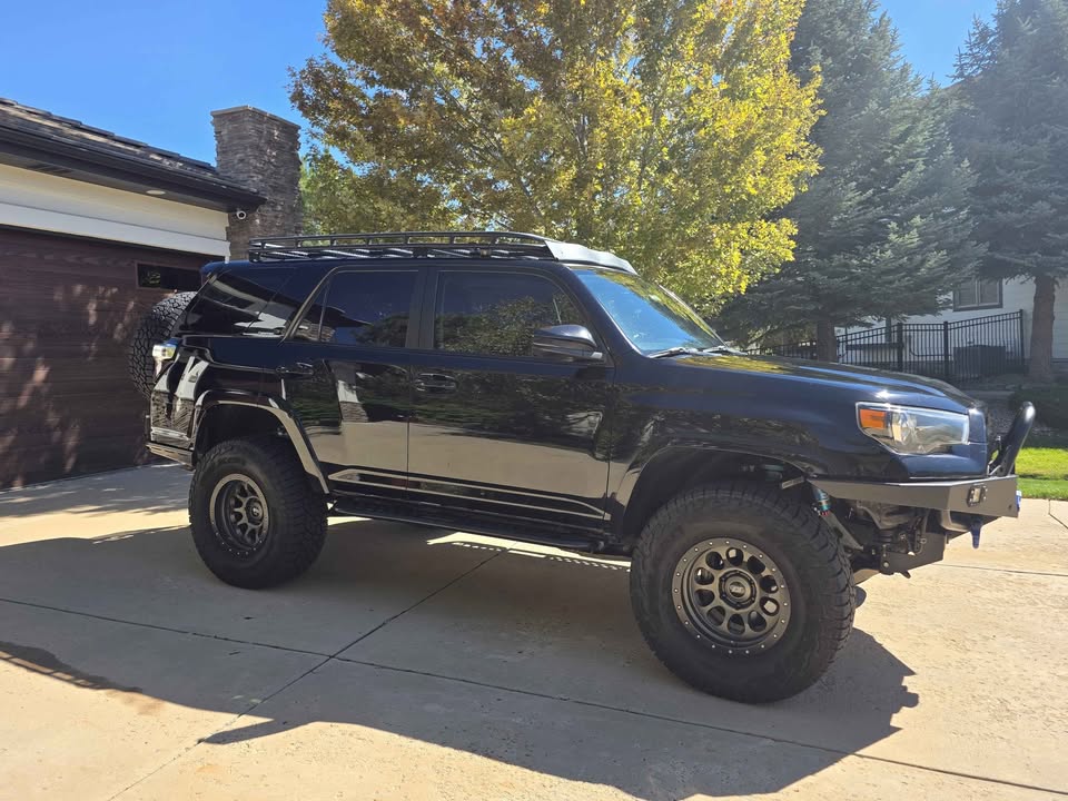 2015 Toyota 4Runner · Limited Sport Utility 4D in Lone Tree, CO (photo 2) — photo 2