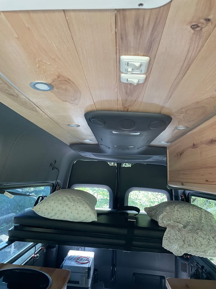 2019 AWD Mercedes Sprinter camper sprinter in Denver, CO (photo 4) — photo 4