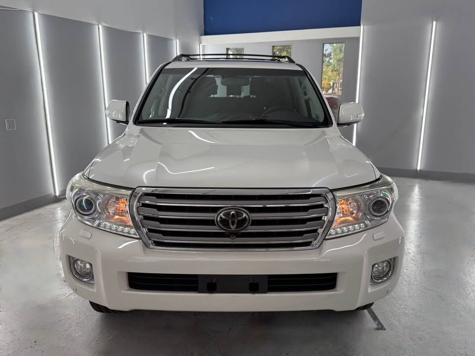 2013 Toyota Landcruiser · Sport Utility 4D in Portland, OR (photo 2) — photo 2