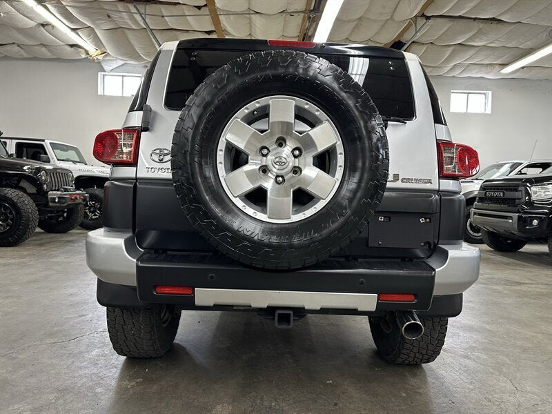 2007 Toyota fj cruiser 4dr suv in Portland, OR (photo 4)