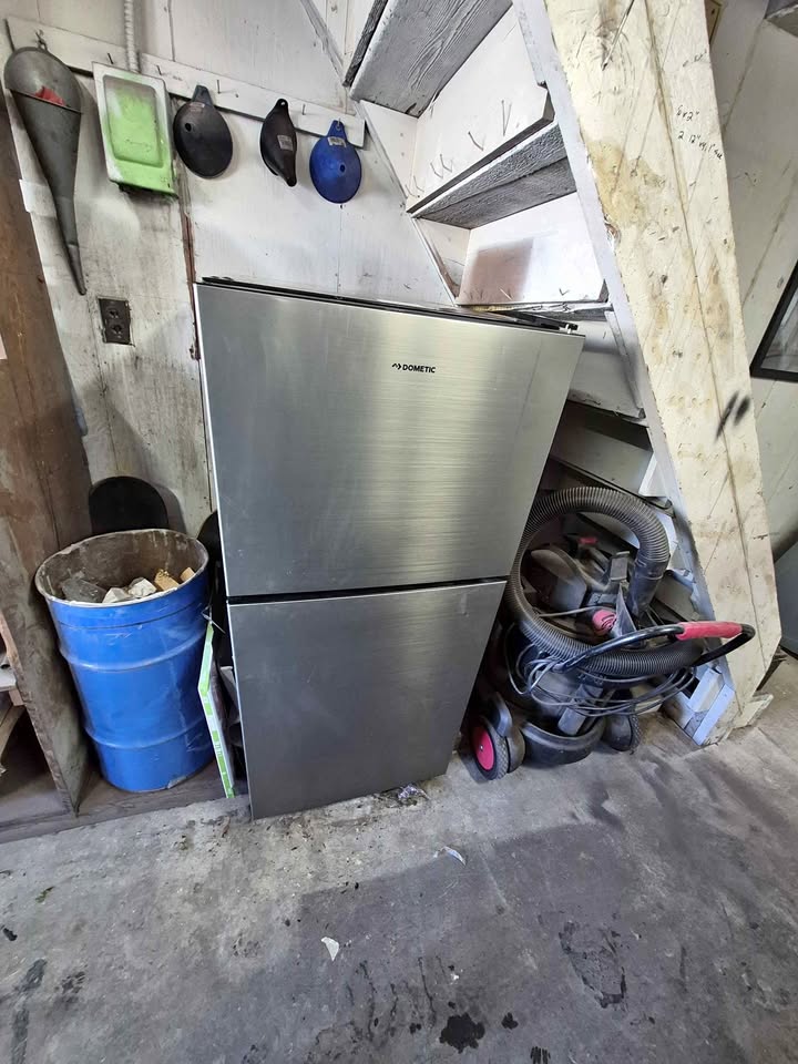Dometic 12v refrigerator in Spokane, WA (photo 1) — photo 1