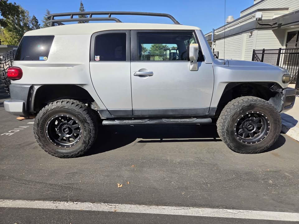 2008 Toyota FJ Cruiser · 4x4 Manual 6 Speed in North Highlands, CA (photo 3) — photo 3