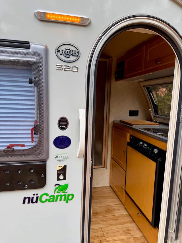 2018 NuCamp TAB 320 S Teardrop Trailer — photo 3