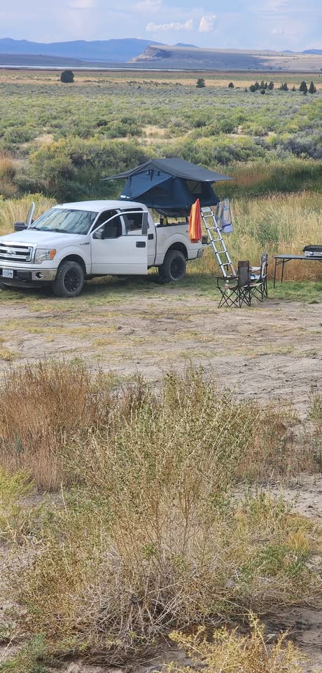 Thule Tepui Rooftop Tent w/ Thule bed rack — photo 3