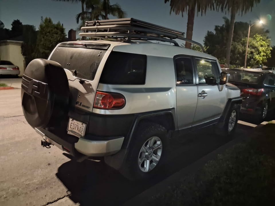 2007 Toyota FJ Cruiser · Sport Utility 2D in Downey, CA (photo 3) — photo 3