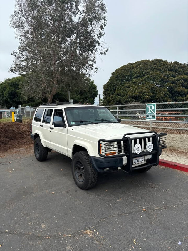 2000 Jeep Cherokee · Sport 4D — photo 3