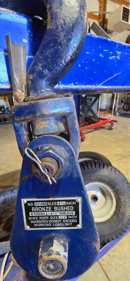 9000 lb Warn Winch — photo 3