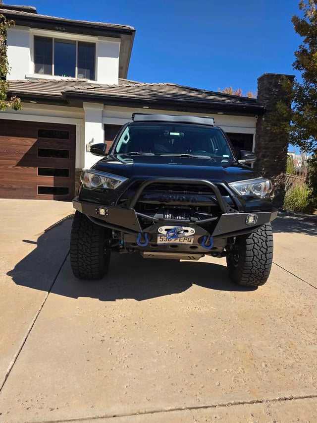 2015 Toyota 4Runner · Limited Sport Utility 4D — photo 3