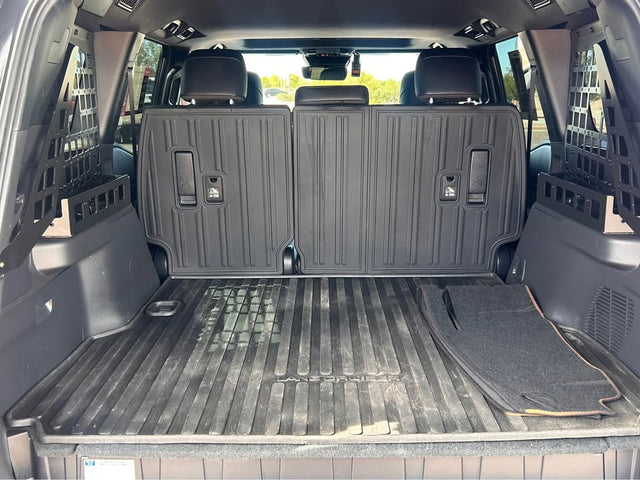 2025 Toyota Landcruiser — photo 3