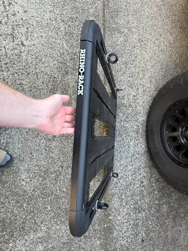 Rhino-Rack Pioneer Platform Roof Rack Tray in Vancouver, WA (photo 3) — photo 3
