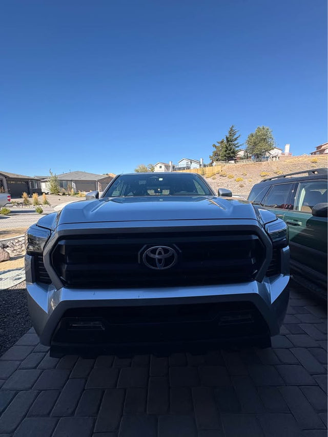 2025 Toyota Tacoma Double Cab · SR5 Pickup 4D 6 ft — photo 3