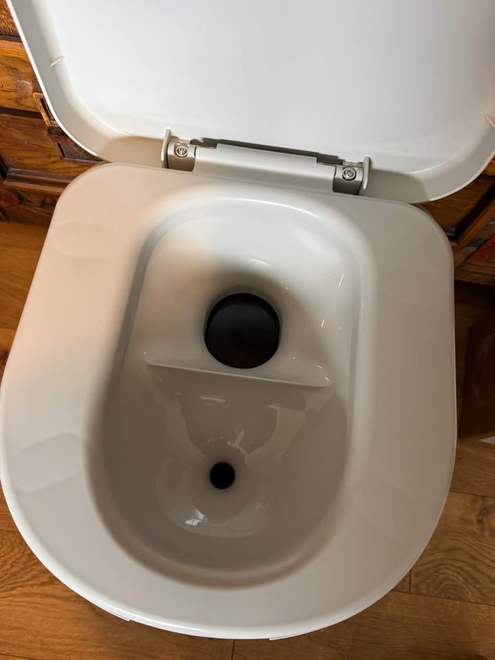 Joolca GottaGo Portable Toilet in Olalla, WA (photo 3) — photo 3