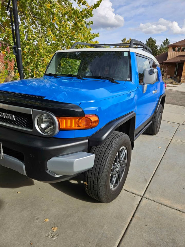 Toyota FJ Cruiser — photo 3
