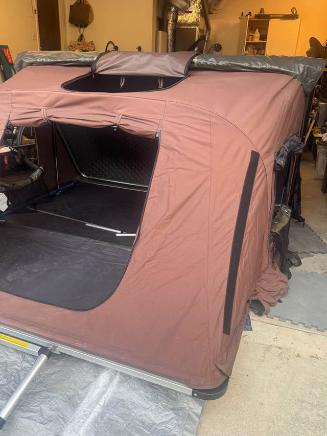 IKamper - Rooftop Tent (Excellent Condition) — photo 3