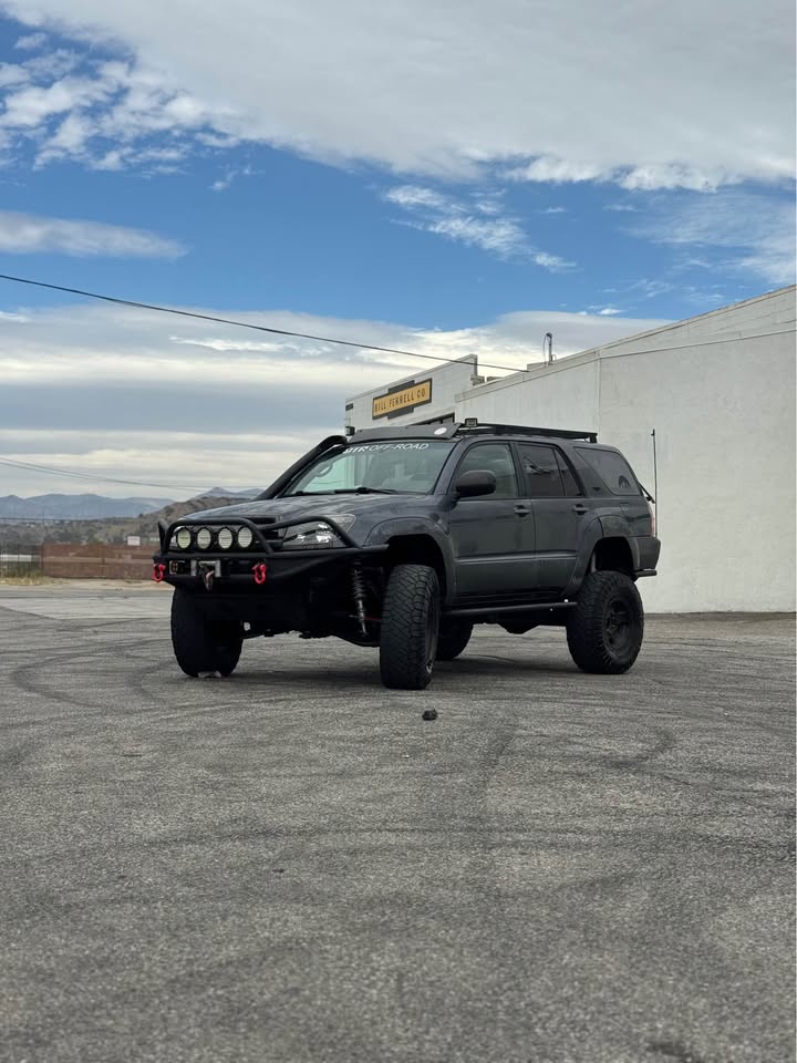 2004 Toyota 4Runner in Burbank, CA (photo 3) — photo 3