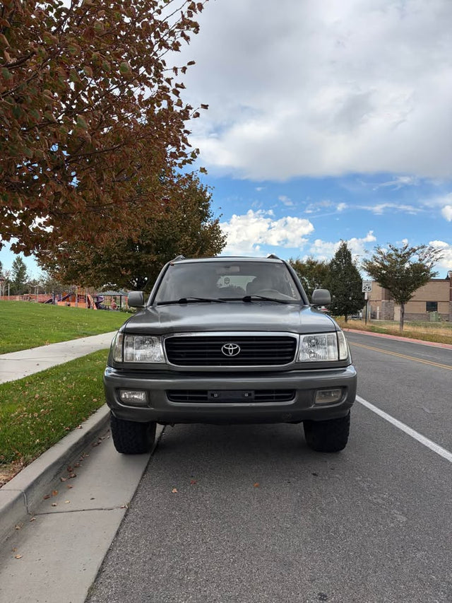 2000 Toyota Landcruiser · Sport Utility 4D — photo 3