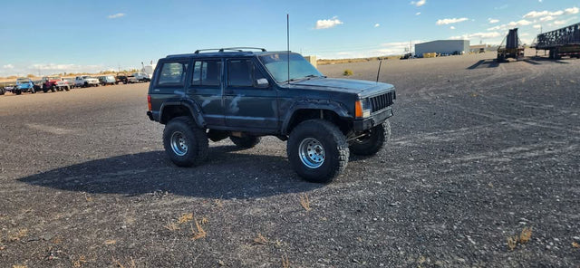 1992 Jeep Cherokee · Limited Sport Utility 4D — photo 3