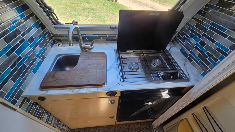 2021 Nucamp Tab 320 S Boondock in Burton, TX (photo 3) — photo 3