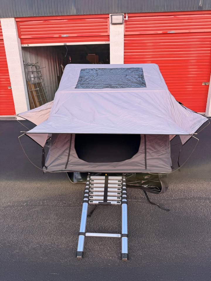 Smittybilt Overlander Roof Top Tent Gen 2 w/ rhino rack in Scottsdale, AZ (photo 3) — photo 3