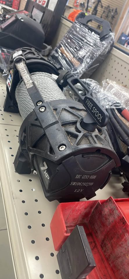 Smittybilt Electric Winch — photo 3