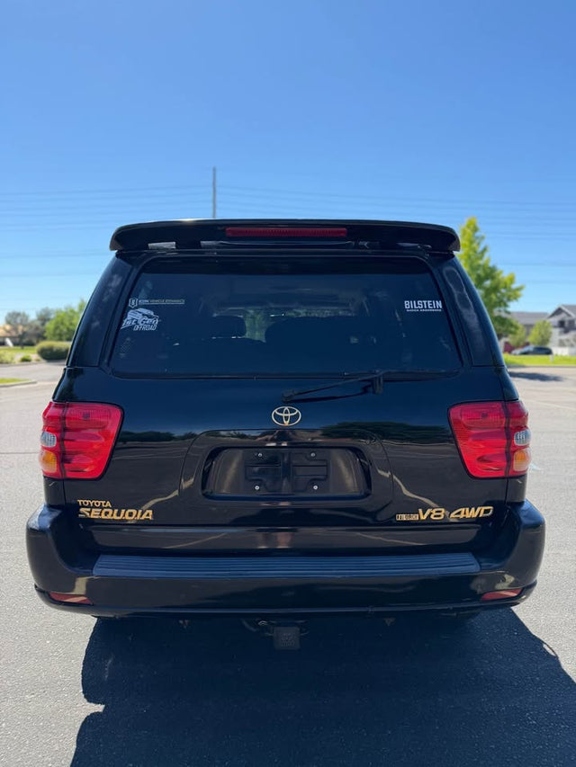 2001 Toyota Sequoia Limited Sport Utility 4D — photo 3
