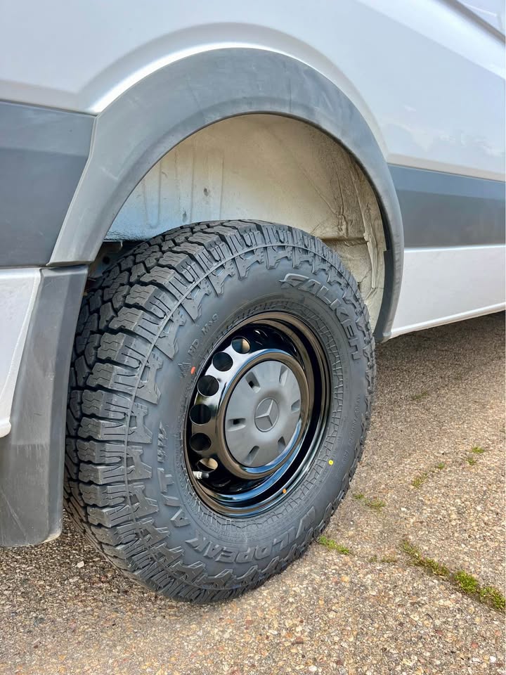 2018 Mercedes-Benz sprinter 2500 high roof 170” 4x4 in Denver, CO (photo 5)