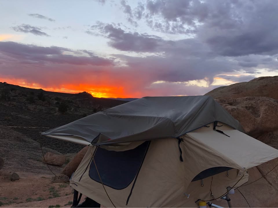 Tepui Rooftop Tent – Excellent Condition in Loveland, CO (photo 4)