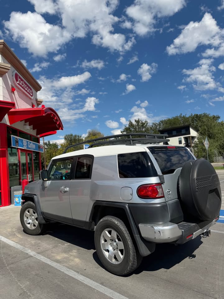 2007 Toyota FJ Cruiser in Boise, ID (photo 4) — photo 4
