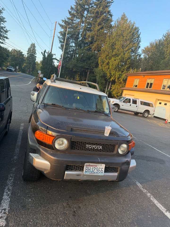 2007 Toyota FJ Cruiser in Maple Valley, WA (photo 4) — photo 4