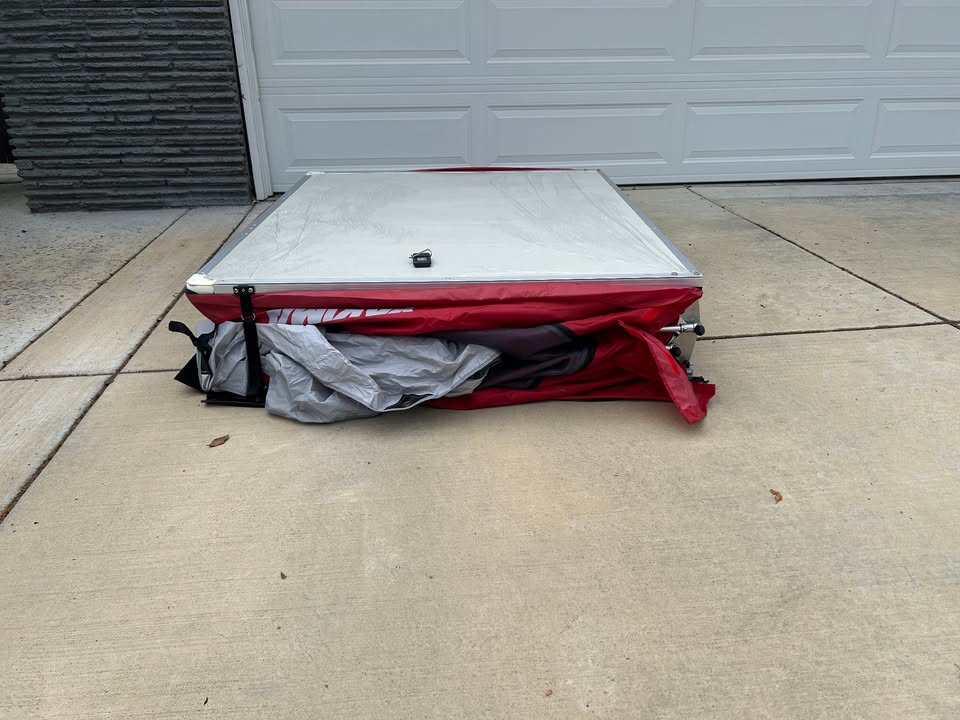 Skyrise Car Roof or Truck Bed Tent in Carmichael, CA (photo 4) — photo 4