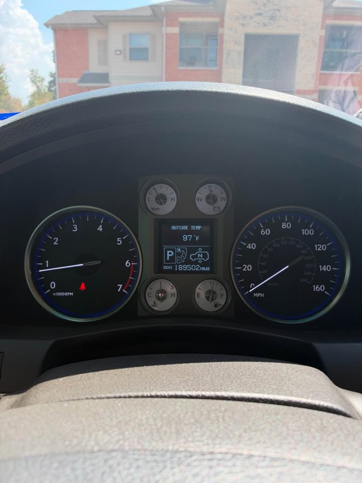 2008 Lexus LX · LX 570 Sport Utility 4D in Fort Worth, TX (photo 4) — photo 4